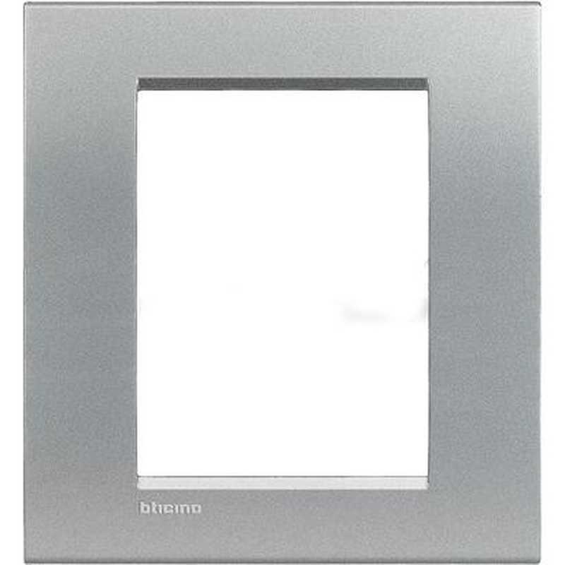 Placca Bticino LivingLight quadra 3+3 Posti Tech LNA4826TE
