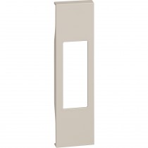 Cover per prese, interruttori bipolari e pulsanti a tirante colore Sabbia Bticino Living Now KM02