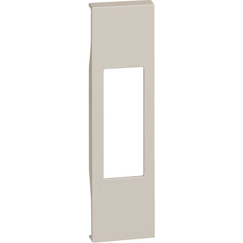 Cover per prese, interruttori bipolari e pulsanti a tirante colore Sabbia Bticino Living Now KM02