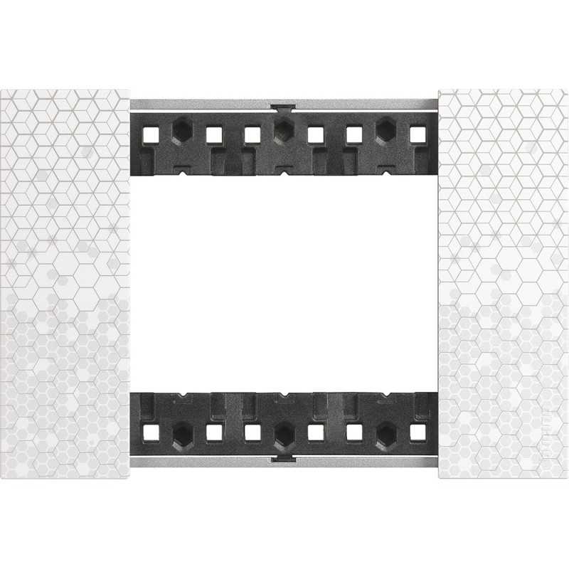 Placca Pixel  Bticino Living Now tre posti Tecnopolimero KA4803MW