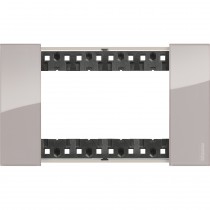 Placca Aura Bticino Living Now quattro posti tecnopolimero KA4804DM