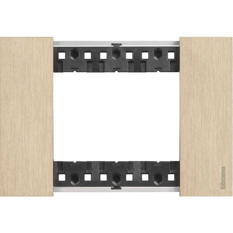 Placca Oro Bticino Living Now tre posti Zama KA4803ZW