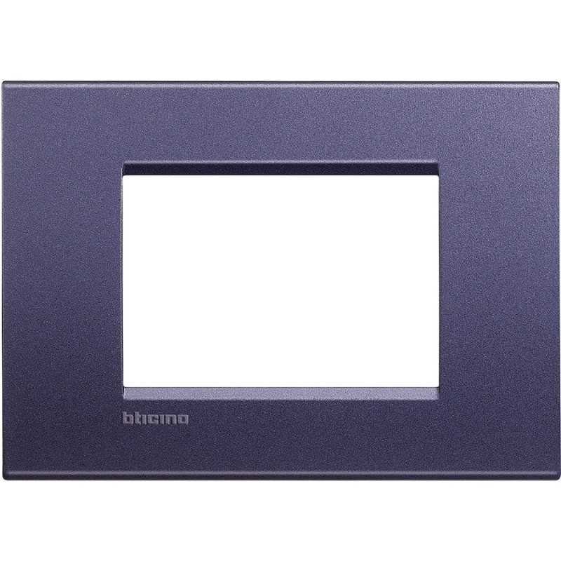 Placca 3 posti quadra club LivingLight Bticino LNA4803CB