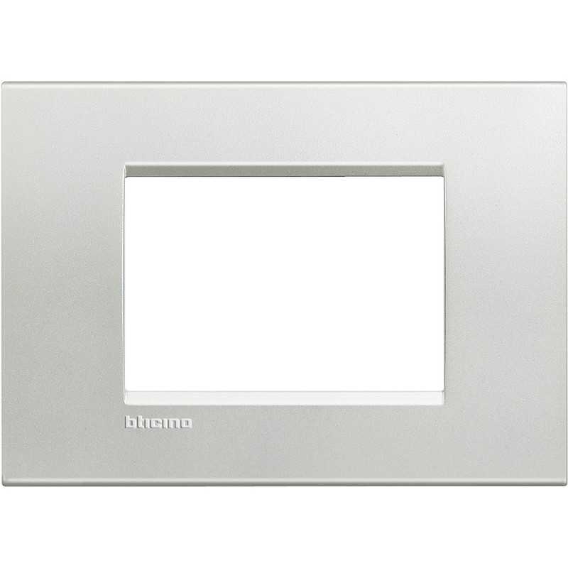 Placca 3 posti quadra argento LivingLight Bticino LNA4803AG