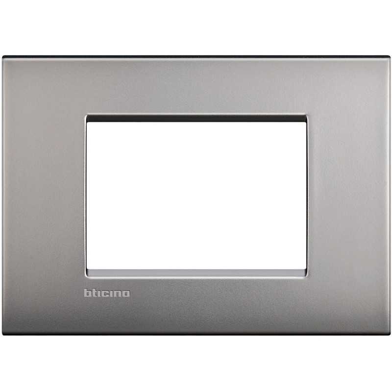 Placca 3 posti nichel satinato LivingLight Air Bticino LNC4803NK