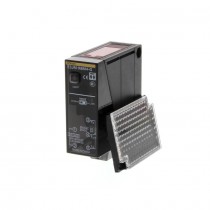 Sensore fotoelettrico con catarifrangente 4m CACC Omron E3JM-R4M4-G