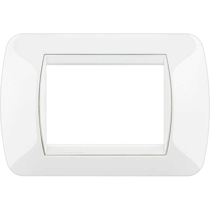 Placca 3 posti White in tecnopolimero Living International Bticino L4803BI