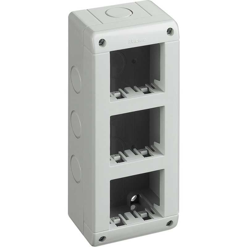 Custodia Verticale IP40 base e coperchio 2+2+2 moduli Bticino 25406V