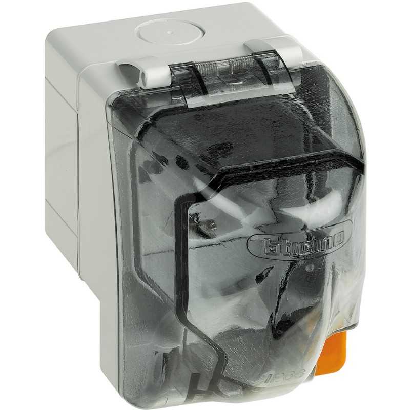 Contenitore per prese Matix IP66 garantito Bticino 26066