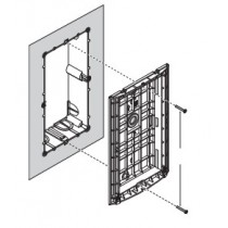 Cornice per il montaggio ad incasso delle pulsantiere Linea 3000 Bticino 343061