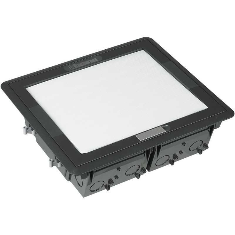 Torretta a scomparsa con coperchio finitura inox 16/20 posti Bticino 150703