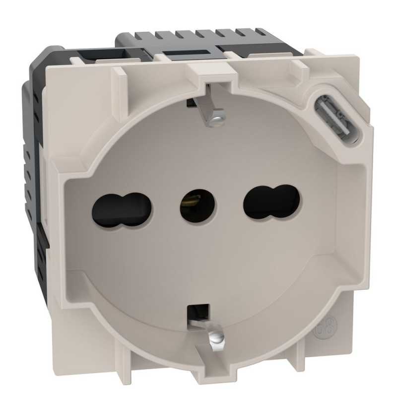 Presa Schuko Bipasso 16A con USB C Sabbia Bticino Living Now KM4140A16USB