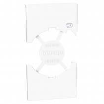 Cover per presa standard P40 con USB 2 moduli Living Now Bianca BTicino KW68