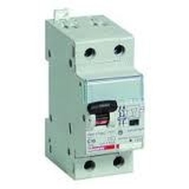 INTERRUTTORE AUTOMATICO...